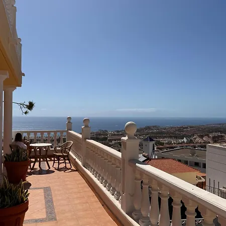 Villa Costa Adeje Willa *