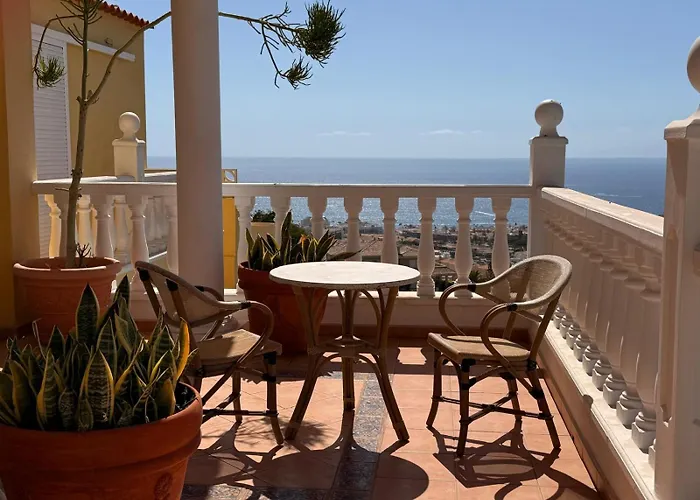 Villa Costa Adeje 别墅 *