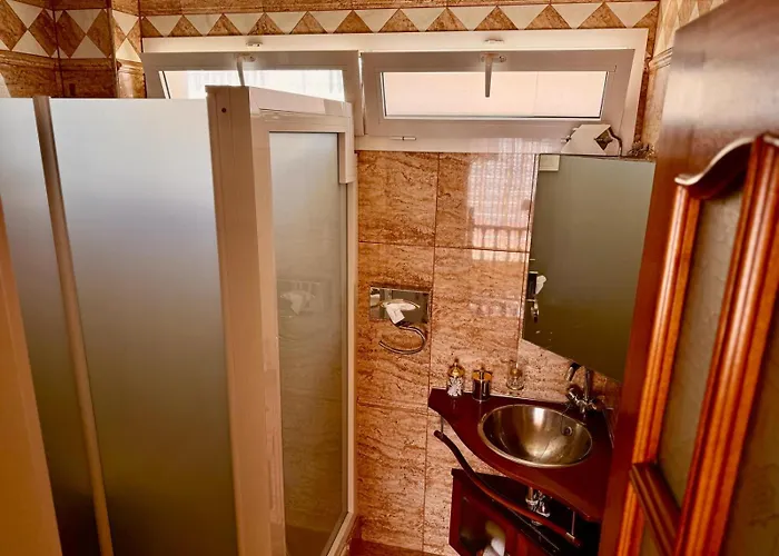 Villa Costa Adeje 阿德耶